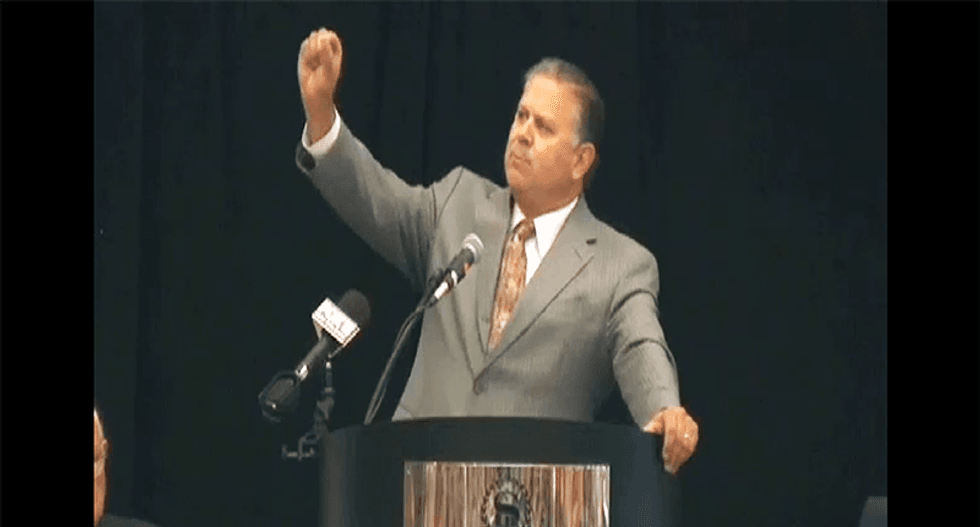 GOP sheriff unleashes a stunning take down of Republicans—a party of ‘cult leaders’ and ‘idiots’