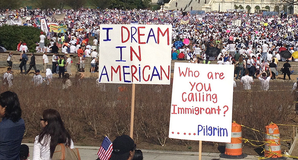 Cities dubbed immigrant 'sanctuaries' hit back on Trump funding threat