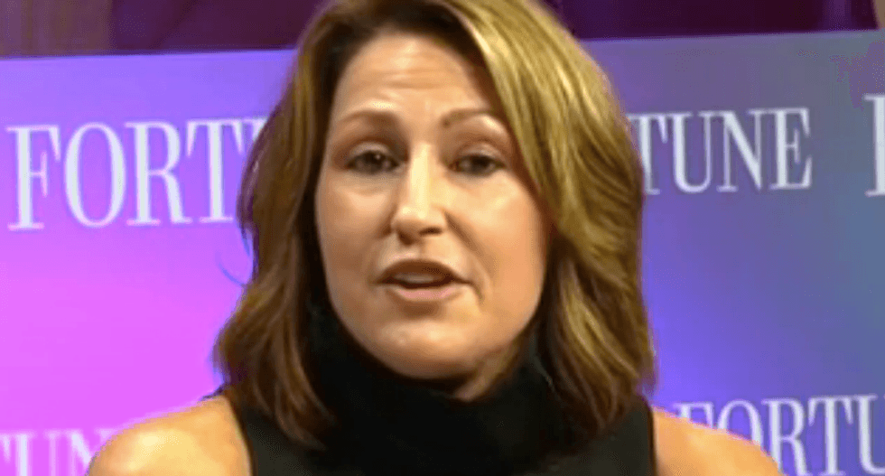 Heather Bresch dumped more than 100,000 shares of Mylan — just two weeks before EpiPen scandal