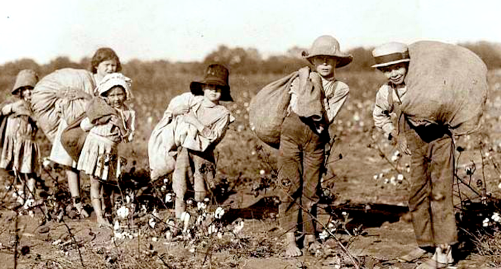 ‘Irish slaves’: Historian destroys racist myth conservatives love to share on Facebook