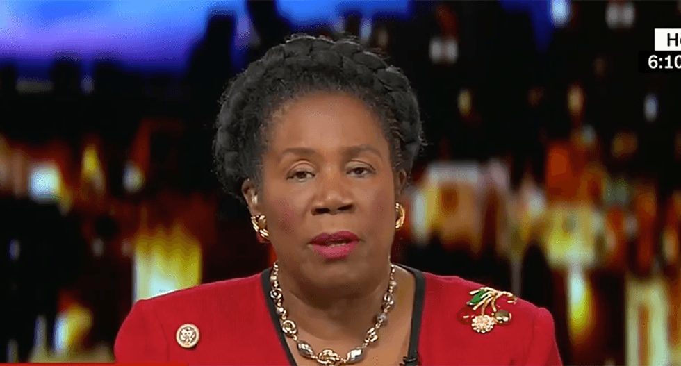 US Rep. Sheila Jackson Lee accused in lawsuit of retaliation against staffer
