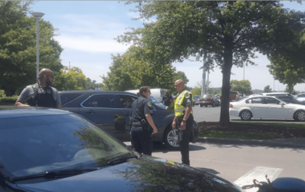 Inmate dead after shooting deputy in escape attempt at Nashville clinic