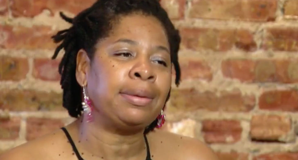 Chicago cop who beat black woman during traffic stop owned at least two racist websites
