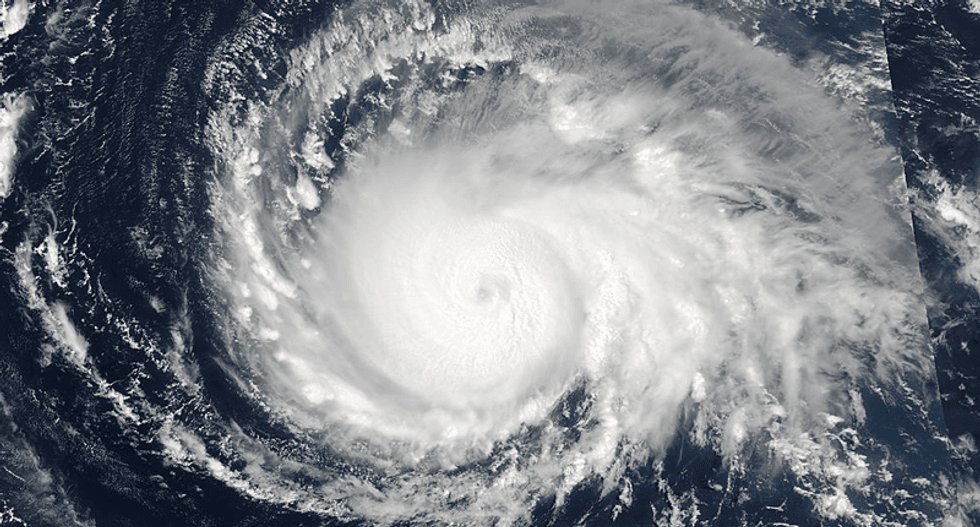 These 10 terrifying maps reveal how Hurricane Irma can reach tornado wind speeds causing massive destruction