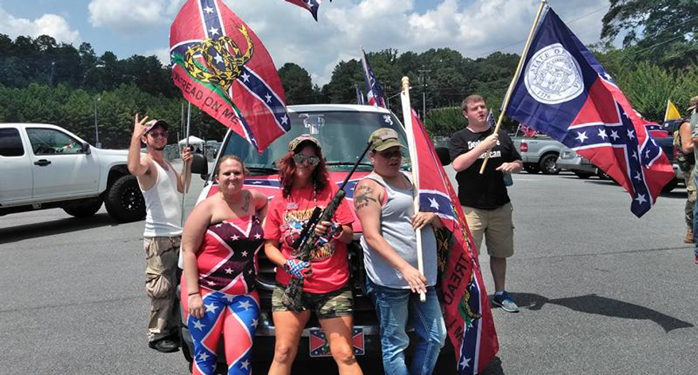 'I hope nobody loses their lives': Armed neo-Confederates descend on Virginia to defend statue ‘at all costs’