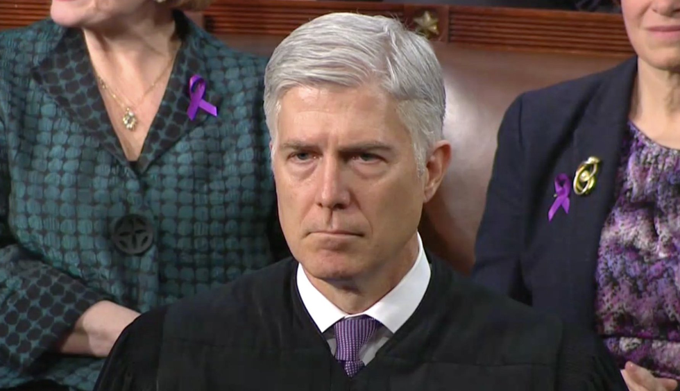 'Neil Gorsuch looks ice cold': Internet has hilarious commentary to Donald Trump's first #SOTU