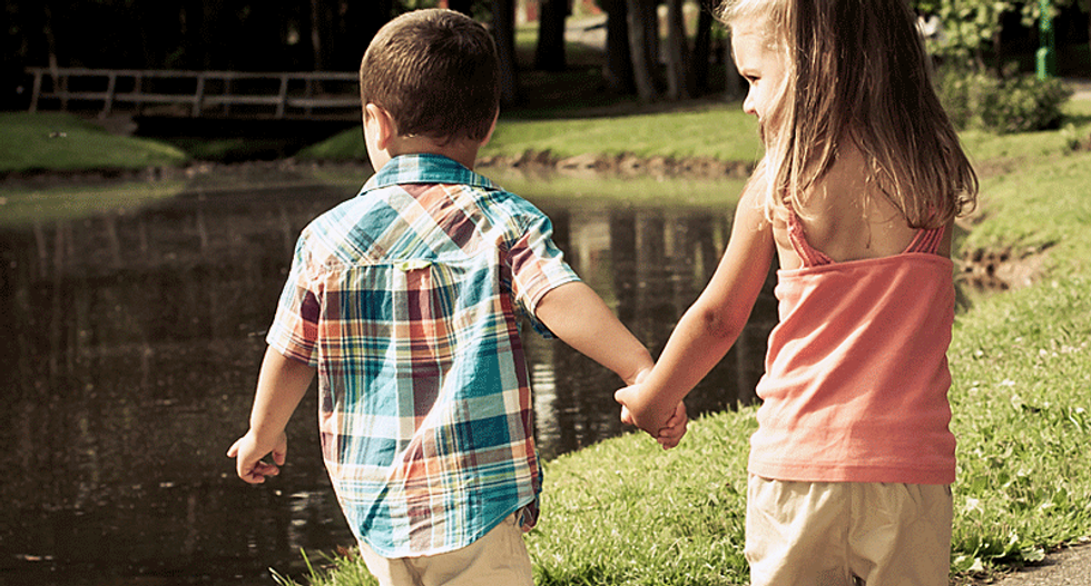 Maryland couple in trouble with the law for letting their kids walk to playground unsupervised