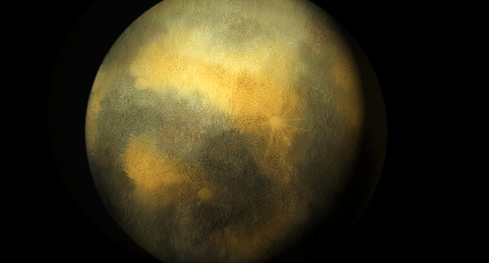 Scientists puzzle over Pluto's polygons