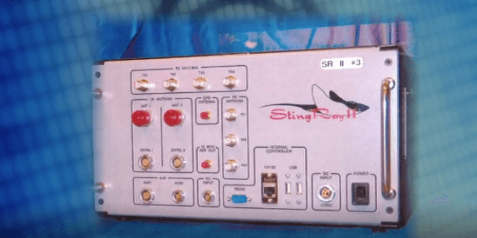 US intel agencies warn that foreign spies have devices that can mimic cell towers and steal data