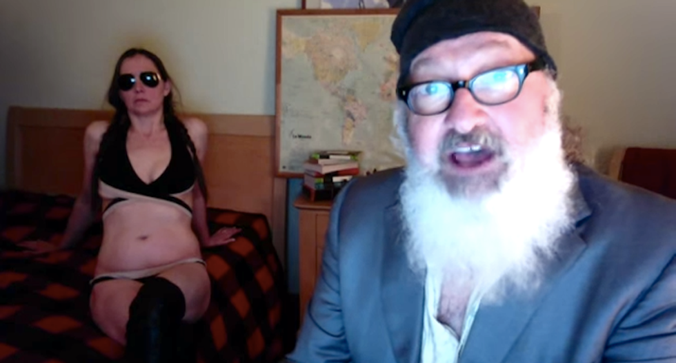 Randy Quaid attacks Rupert Murdoch in crazed video rant: ‘You want to f*ck me? I’m going to f*ck you’