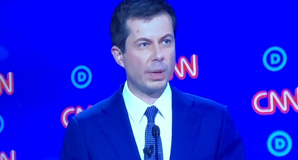 Internet freaks out about mysterious blotch on Pete Buttigieg's forehead