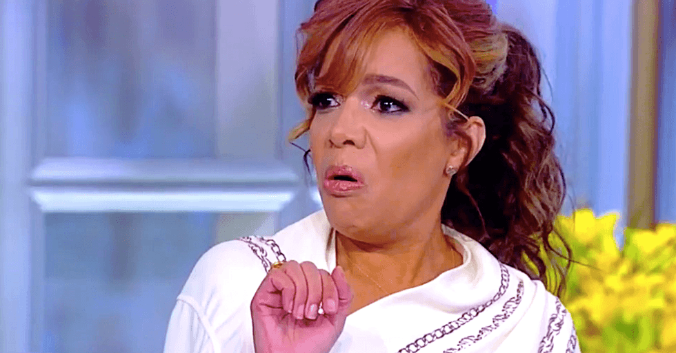 The View hosts shudder at creepy-crawly accounts of bedbugs at Trump’s club hosting G7