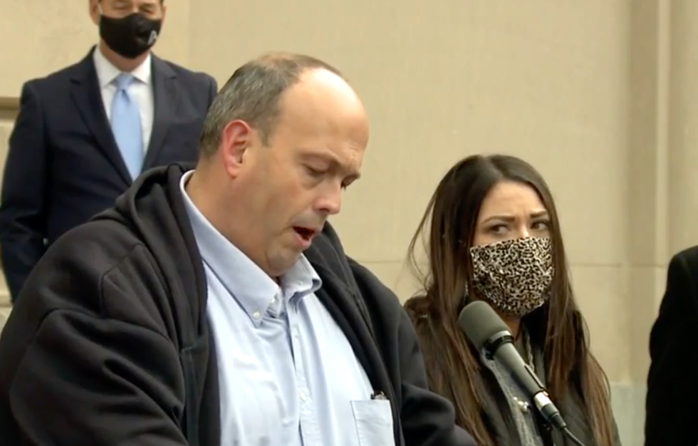 ‘It’s not some made up virus’: Anti-masker admitted he was wrong on his deathbed, brother says