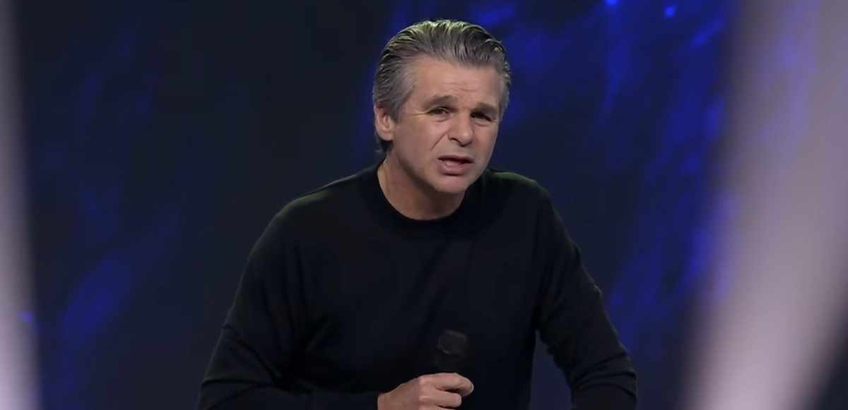 Megachurch pastor who served as Trump evangelical advisor diagnosed with COVID after attending White House party