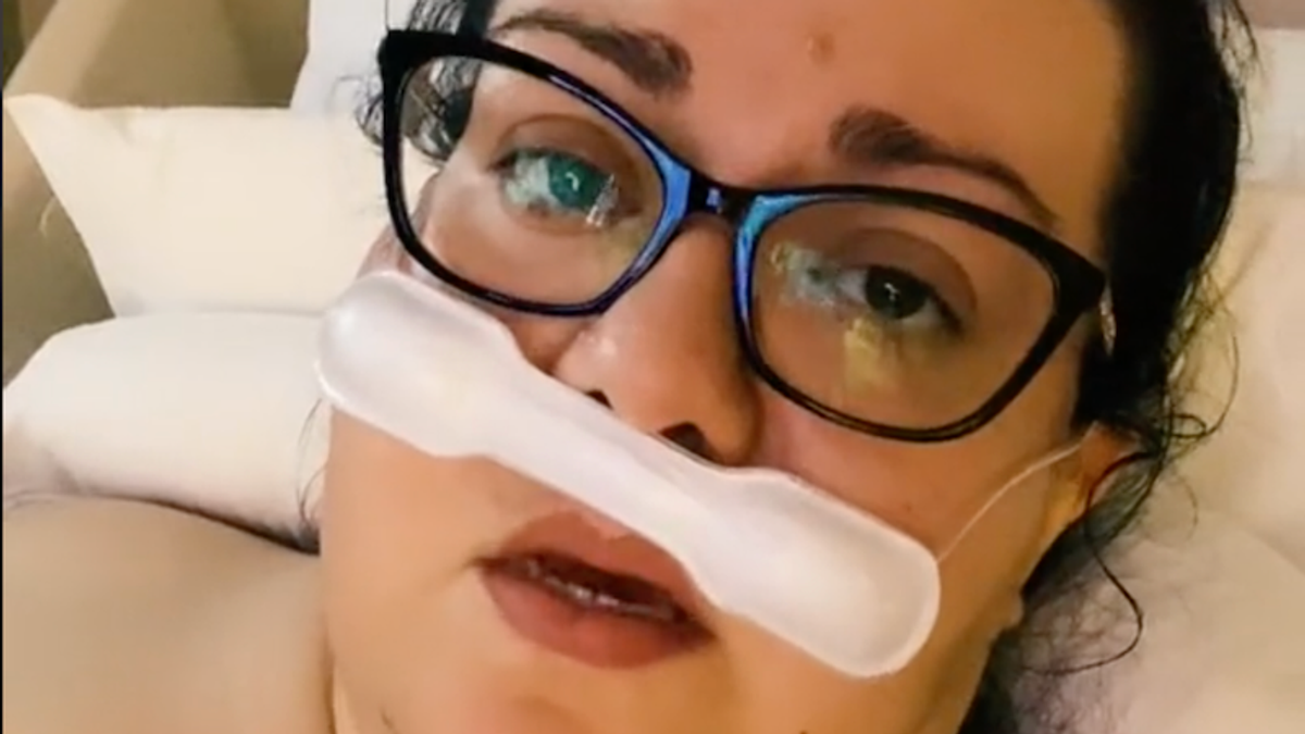 Unvaccinated woman sent a chilling TikTok video from her hospital bed – she died of COVID just days later