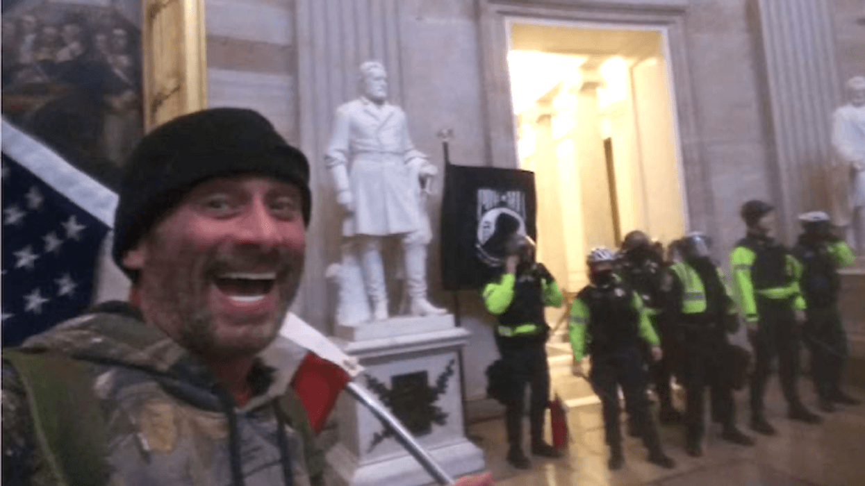 MAGA rioter who requested Jamaican vacation gets chewed out by judge on January 6th anniversary