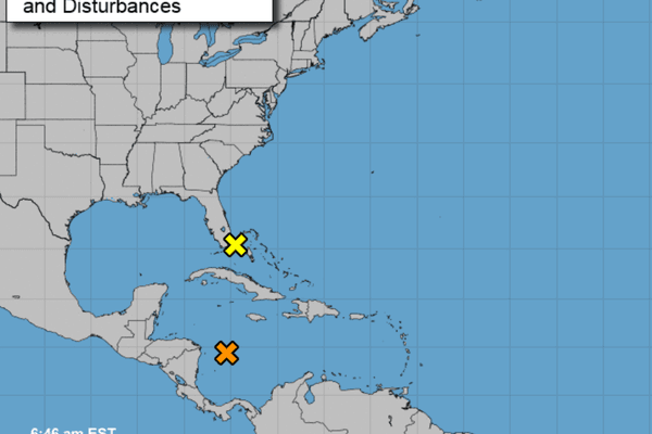 60 mph gusts, flood threat continues in Florida as hurricane center tracks 2 systems