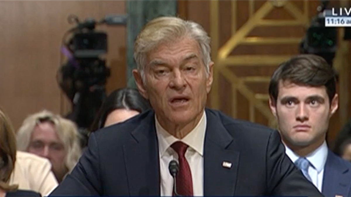 'Give me the full Trump': Dr. Oz ridiculed online for sporting new 'yellow' hair
