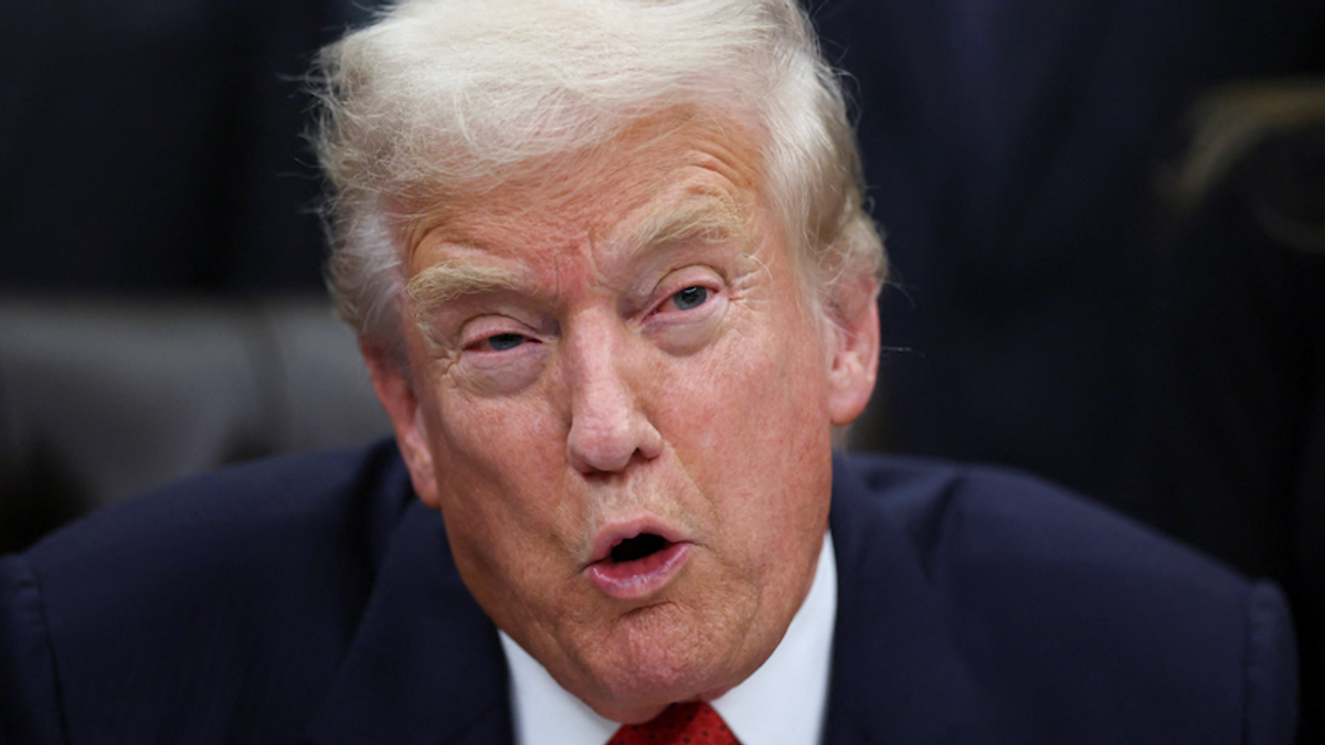 Shutdown figures show Trump's popularity has now fallen through floor: 'Democrats won'