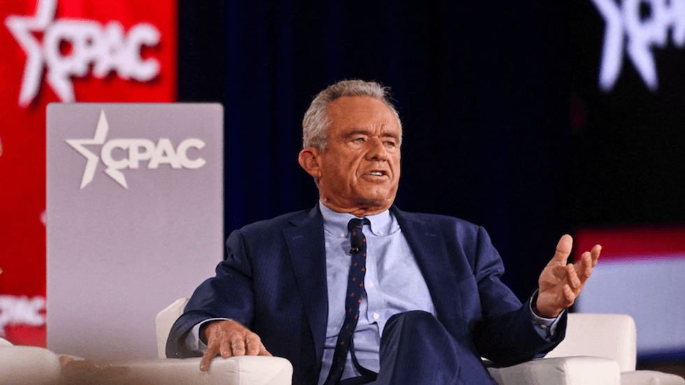 „Sursa? Am inventat-o": RFK Jr. criticat dur pentru afirmația „absurdă" despre Trump desenând o hartă