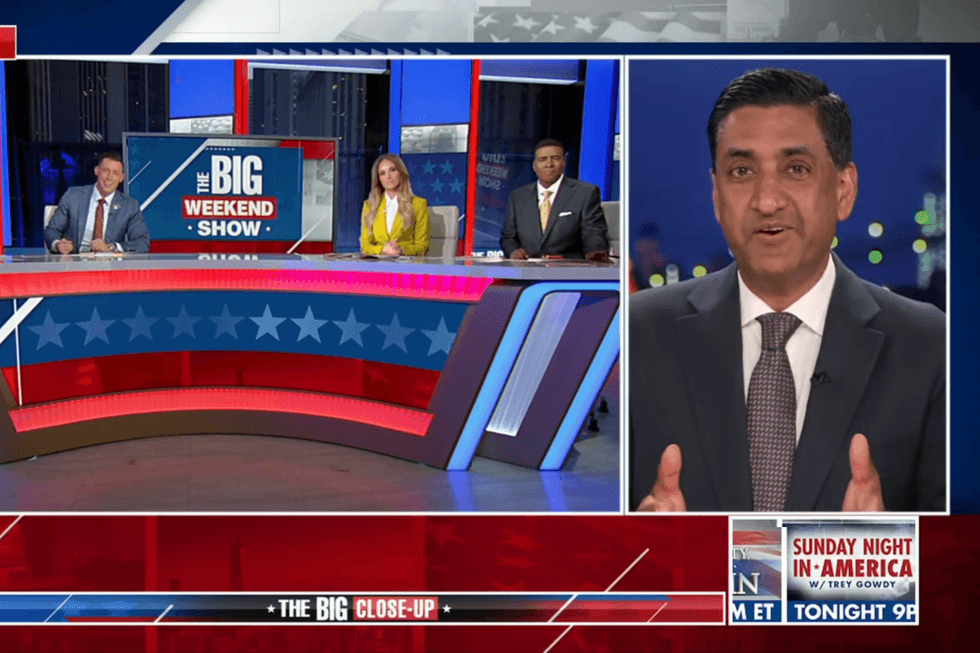 Fox News defies Trump by inviting mortal enemy – who goes on to ask for White House invite
