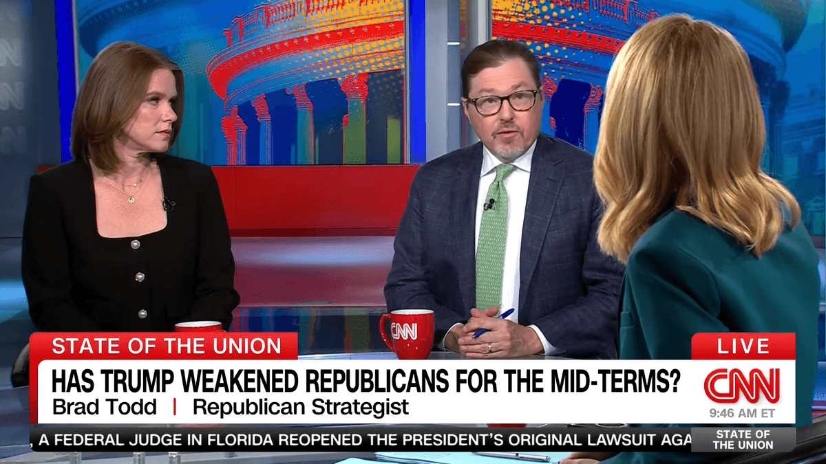 Trump barreling toward disaster with just '30 days to turn this ship': GOP strategists