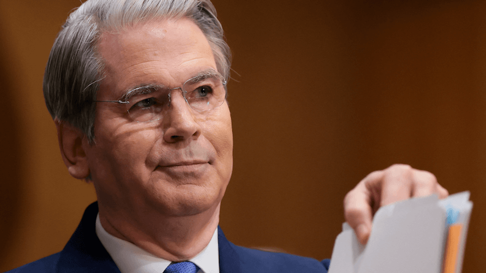 Trump official's Epstein gaffe floors analyst: 'Not the hill he wants to die on'