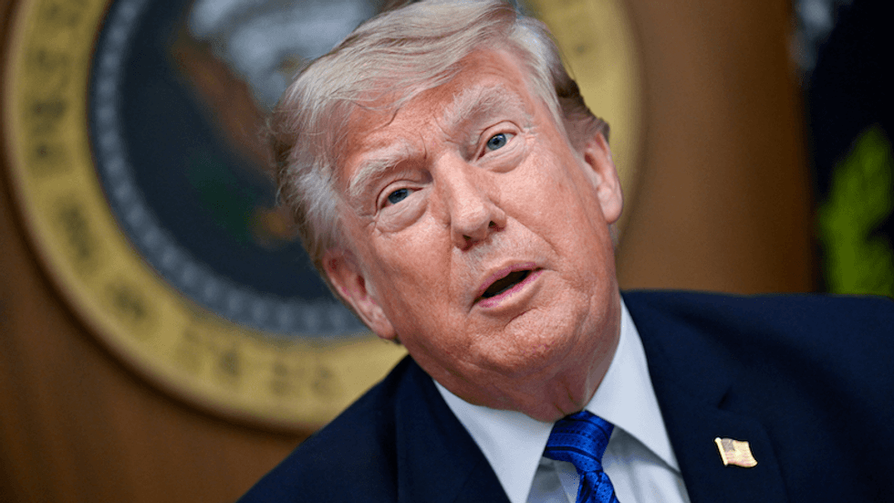 Trump mocked as 'biggest crybaby in history' after Cabinet meeting whine