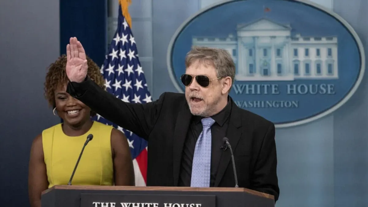 'Star Wars' legend Mark Hamill gives Biden The Force for elections