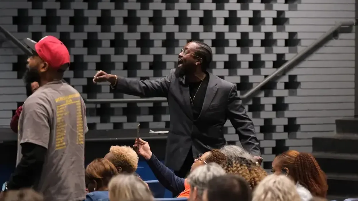 'Y'all tryna take our community': Parents share outrage during first public meeting over Houston schools takeover