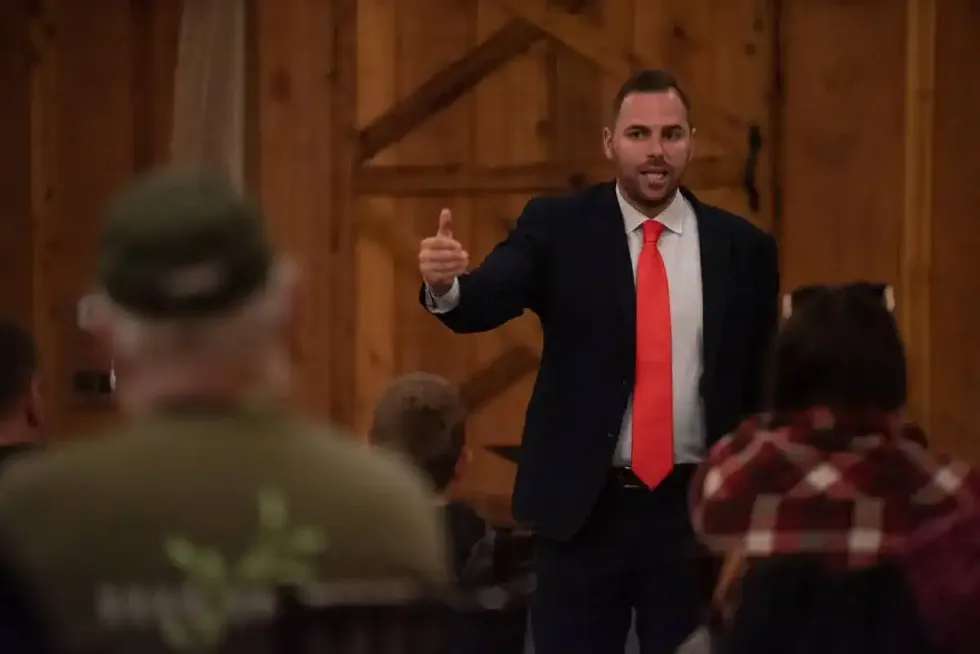 Trump-backed pastor drops Congress bid amid flirting scandal