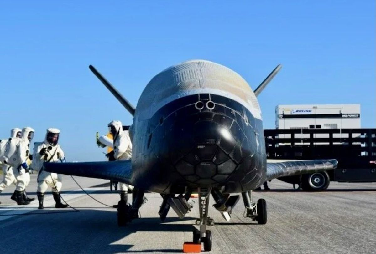 SpaceX launches secretive U.S. military spacecraft on research mission