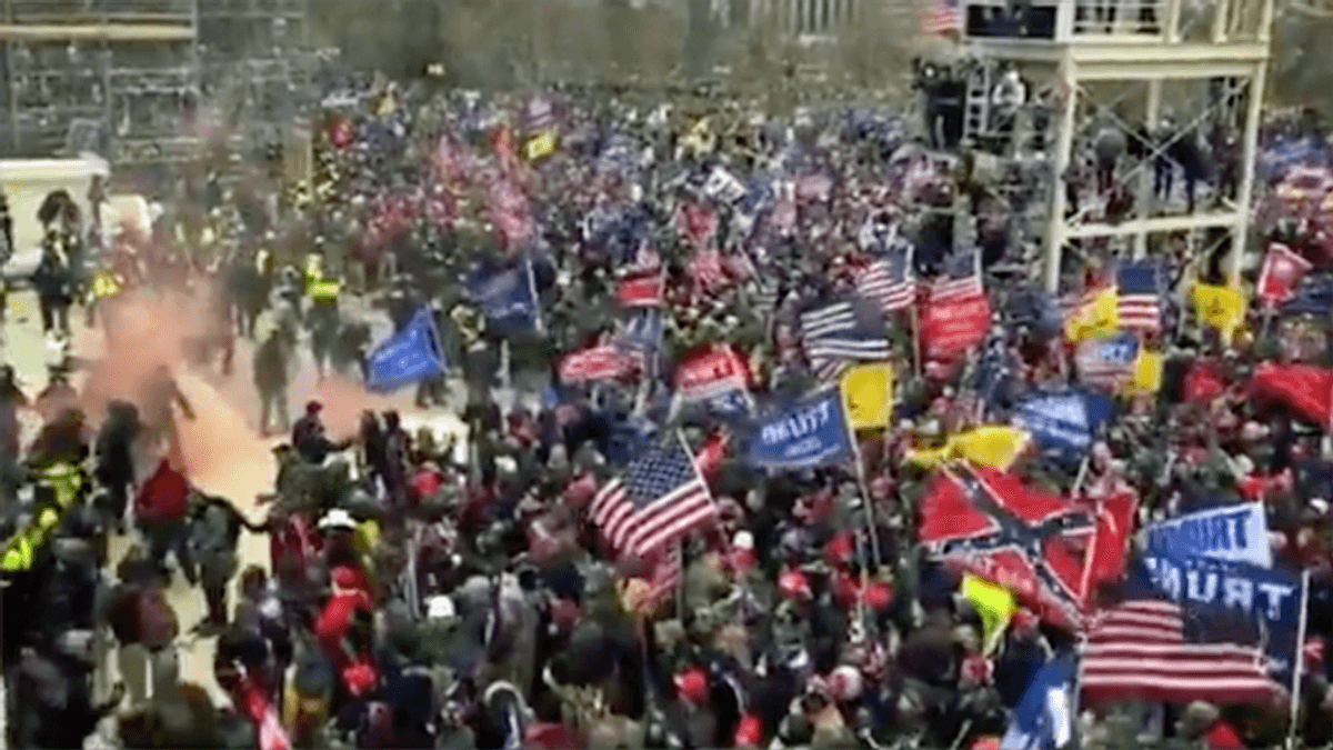 Missouri paper encourages courts to throw the book at Trump insurrectionists to send a message