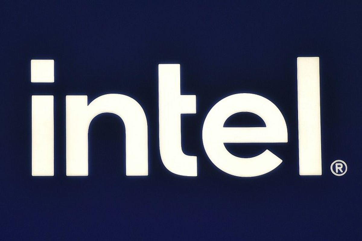 Chipmaker Intel beats revenue expectations amidst Q4 loss