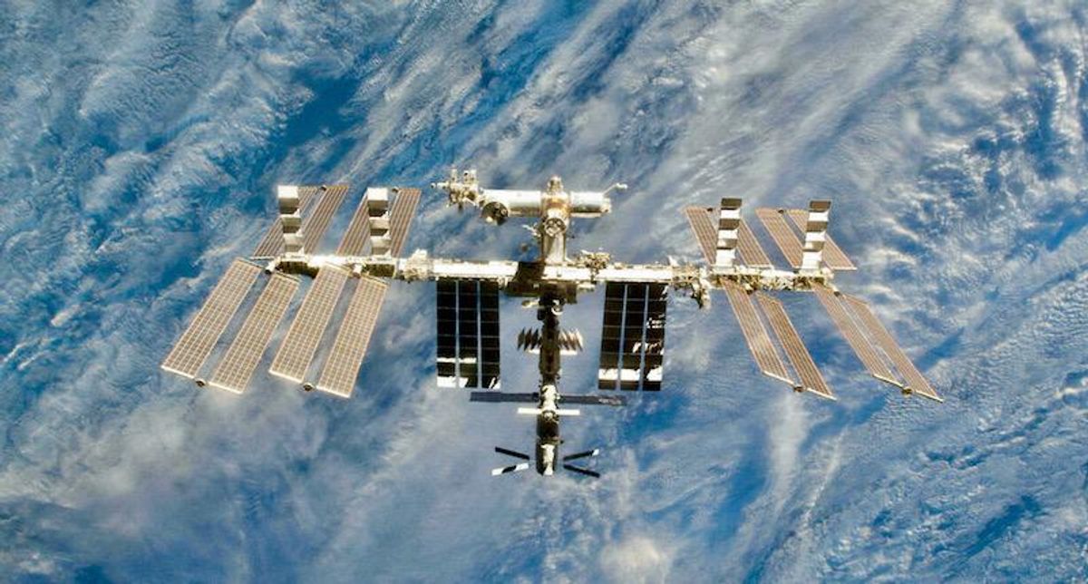 Astronauts smell smoke, burning on Russia's ISS module