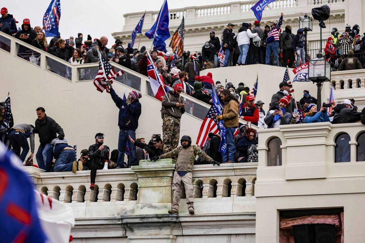 Violent Capitol rioter who attacked both the police and the media on January 6 arrested by the FBI