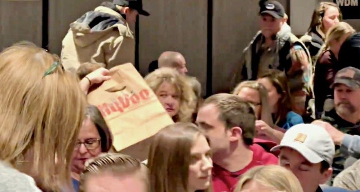 Brown bags and ballots: Viral videos capture chaotic Iowa caucus system