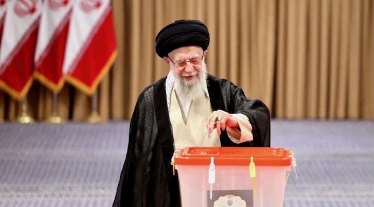 Polls open in Iran presidential election runoff amid declining voter turnout
