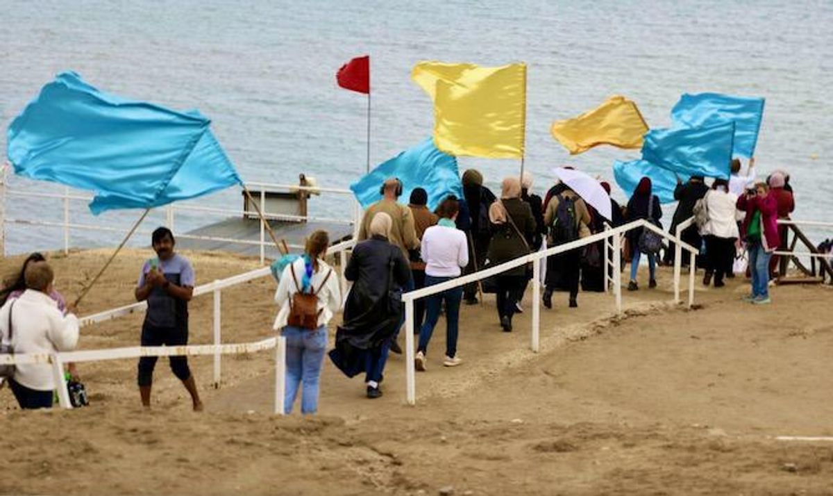 Israeli and Palestinian mothers gather for peace by Dead Sea