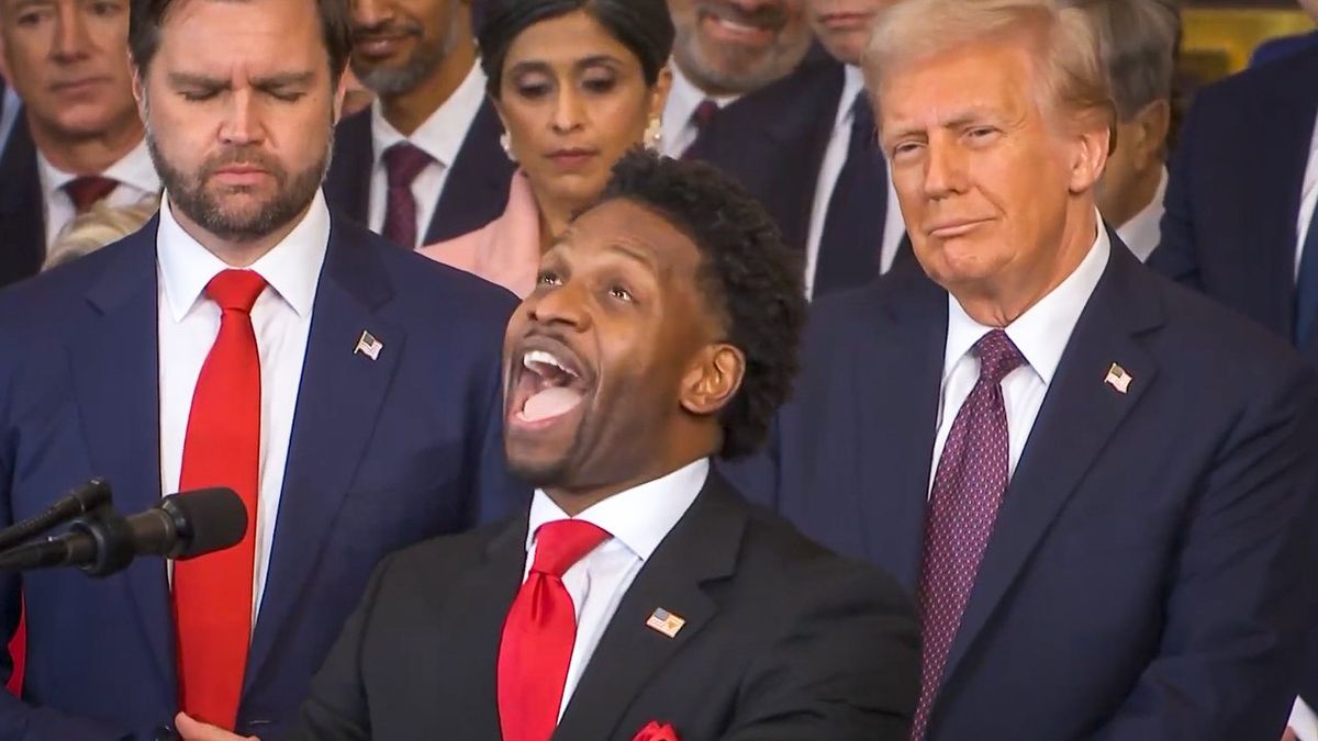 'Buzzkill!' Steve Bannon blows up after Black pastor 'upstages' Trump at inauguration
