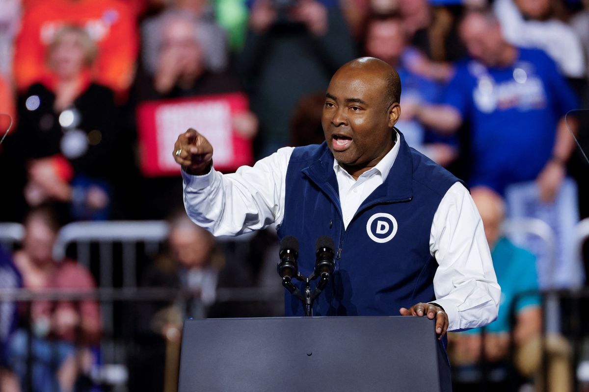 'Straight up BS': Powerful Dem slaps back at Joe Biden blame game