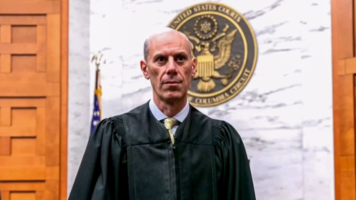 'Anarchy': Ex-federal judge 'fears for the safety' of colleagues being attacked by Trump