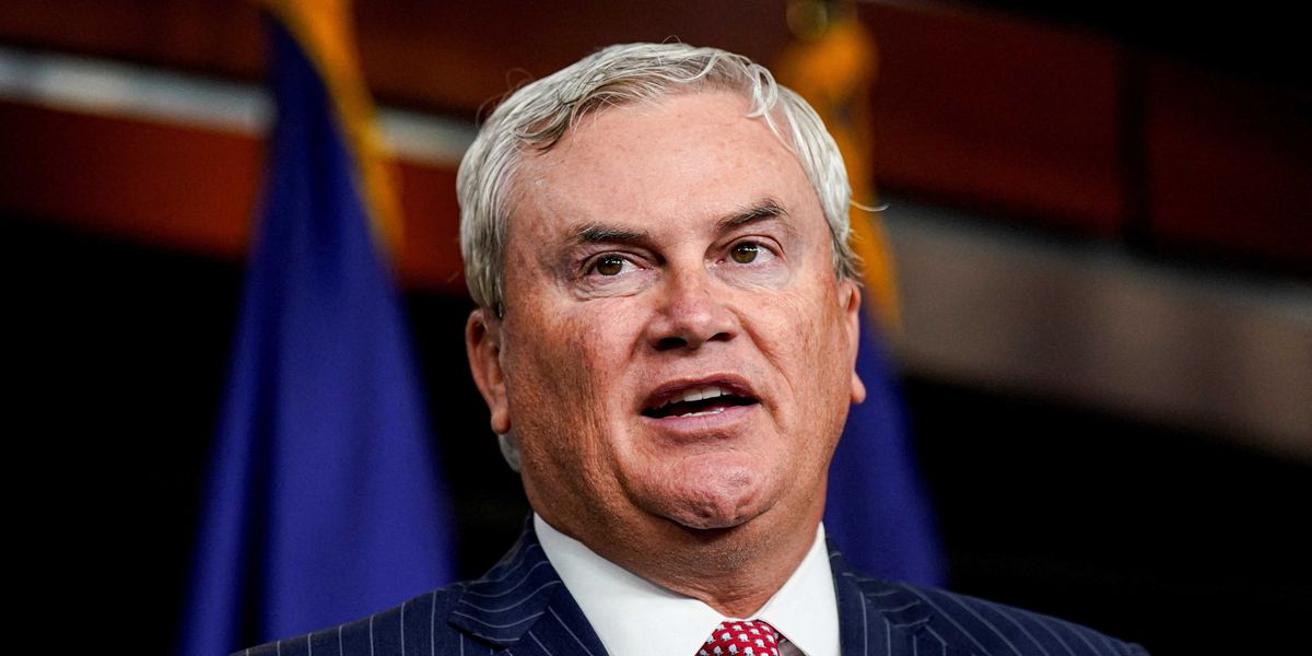 This lickspittle's ludicrous report reveals Trump's true aim in power