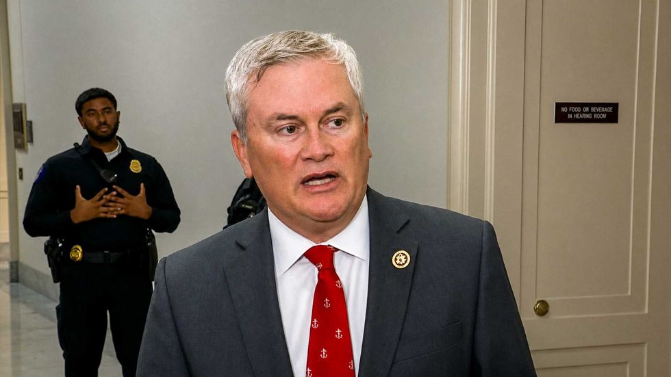 James Comer grilled for massive double standard on Trump official's Epstein testimony