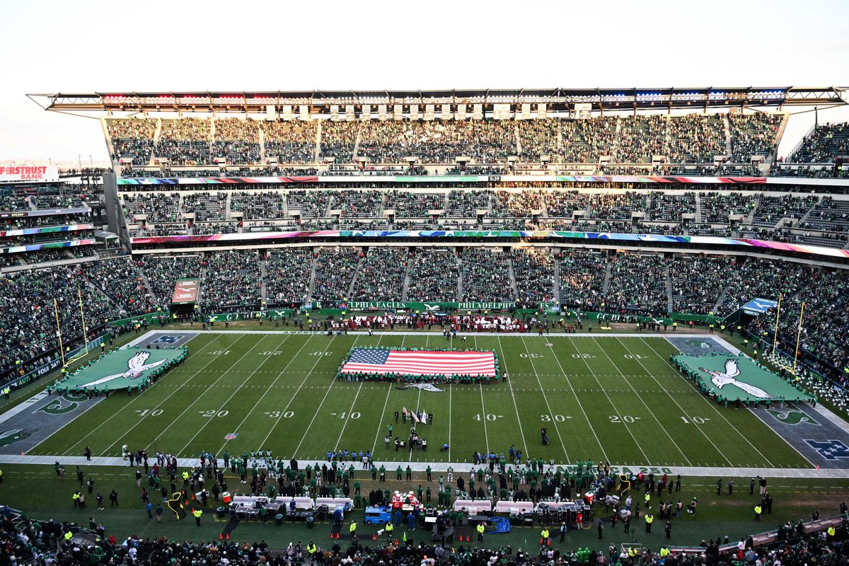 Big-name ex-NFL sideline reporter files to run for Senate as a Republican