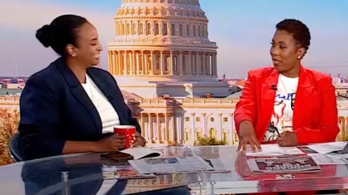 'JD Vance is not keeping an eye on it': CNN panelists mock VP's latest comment in unison
