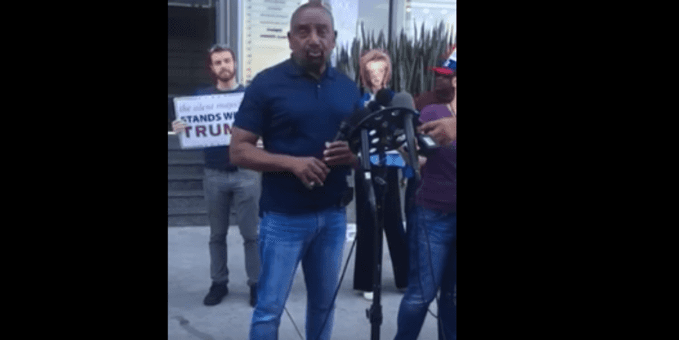 6 men join so-called ‘Men’s Rights Activist’ to protest non-existent ‘War on Men’ at Allred’s office