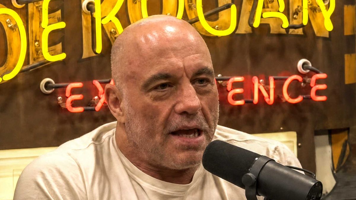 Joe Rogan predicts Dem 'win in 2028' because of Trump's 'extremely unpopular' policies