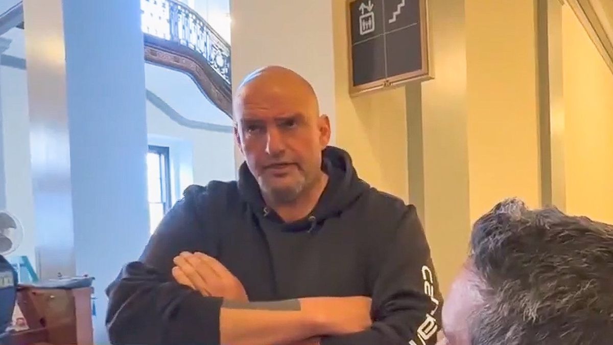 Fetterman could back DeSantis replacing Hegseth if he 'admits he has lifts in his boots'