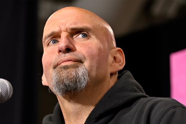 'Darkly sinister': Internet notices John Fetterman ditched his hoodie for Netanyahu